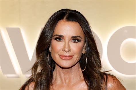 hermes bag on housewives of beverly hills|Kyle Richards Reveals How Many Hermès Birkin Bags She Owns .